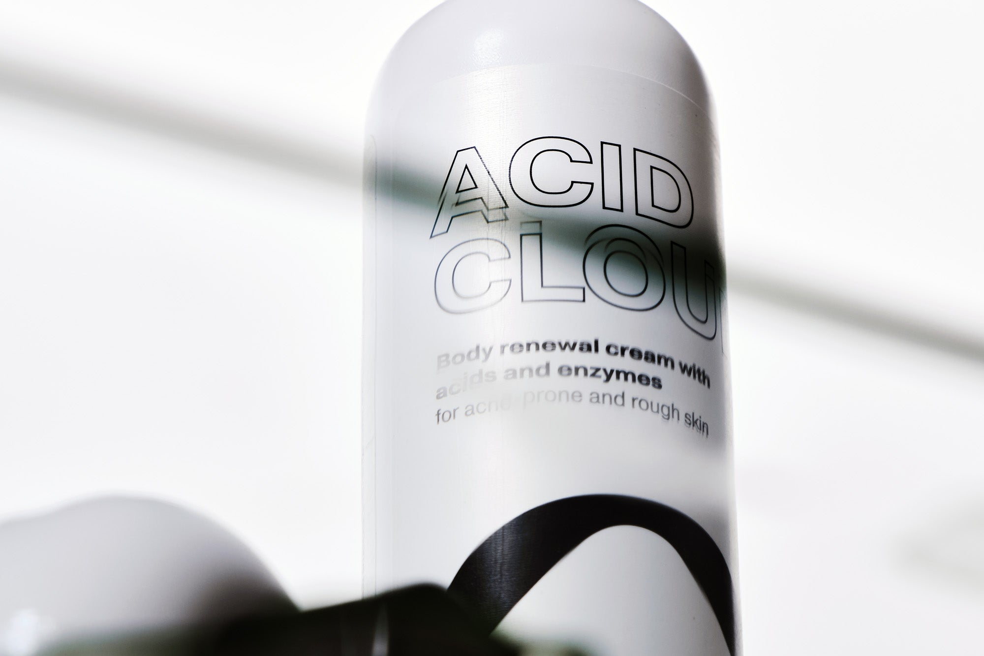 EXFOLIATING BODY CREAM